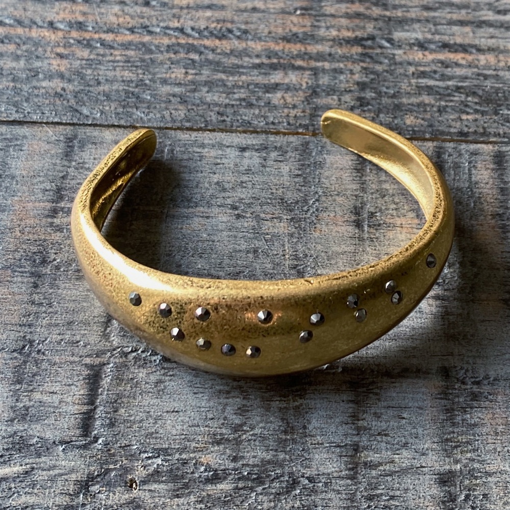 NEW Brushed Gold & Gunmetal Black Crystal Cuff Bracelet - Picture 8 of 8